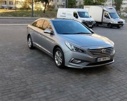 Серый Хендай Соната, объемом двигателя 2 л и пробегом 241 тыс. км за 12000 $, фото 6 на Automoto.ua