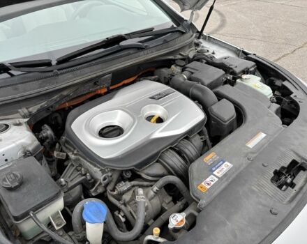 Сірий Хендай Соната, об'ємом двигуна 2 л та пробігом 114 тис. км за 14200 $, фото 22 на Automoto.ua