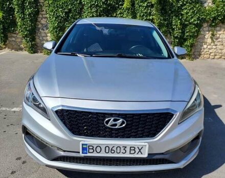 Серый Хендай Соната, объемом двигателя 2.36 л и пробегом 210 тыс. км за 11000 $, фото 7 на Automoto.ua