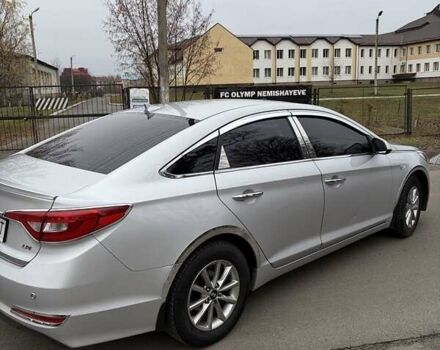 Серый Хендай Соната, объемом двигателя 2 л и пробегом 385 тыс. км за 9000 $, фото 2 на Automoto.ua