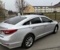 Серый Хендай Соната, объемом двигателя 2 л и пробегом 385 тыс. км за 9000 $, фото 2 на Automoto.ua