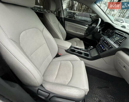 Серый Хендай Соната, объемом двигателя 2.36 л и пробегом 110 тыс. км за 9999 $, фото 30 на Automoto.ua