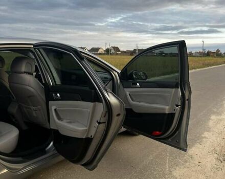 Сірий Хендай Соната, об'ємом двигуна 2.4 л та пробігом 184 тис. км за 10700 $, фото 48 на Automoto.ua