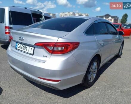 Сірий Хендай Соната, об'ємом двигуна 2 л та пробігом 231 тис. км за 8900 $, фото 3 на Automoto.ua