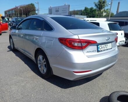 Сірий Хендай Соната, об'ємом двигуна 2 л та пробігом 231 тис. км за 9100 $, фото 5 на Automoto.ua