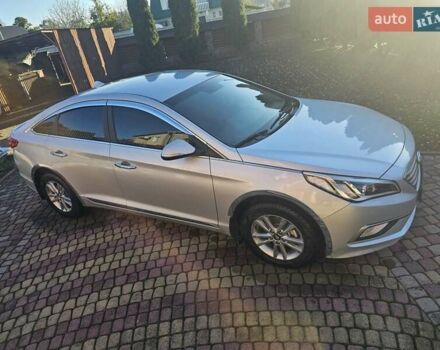 Хендай Соната 2015 в Тернополе на Automoto.ua Серый Хендай Соната, объемом двигателя 2 л и пробегом 220 тыс. км за 11100 $, фото 4 на Automoto.ua