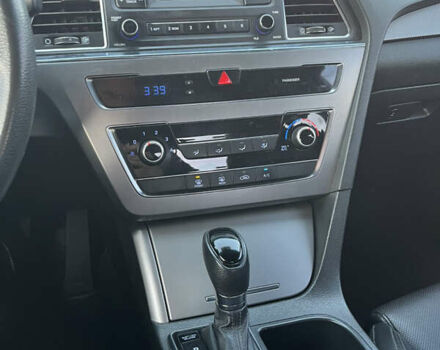 Серый Хендай Соната, объемом двигателя 2 л и пробегом 266 тыс. км за 9750 $, фото 11 на Automoto.ua