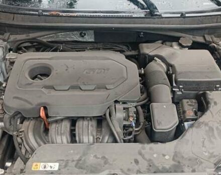 Серый Хендай Соната, объемом двигателя 2.4 л и пробегом 180 тыс. км за 9500 $, фото 4 на Automoto.ua