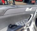 Сірий Хендай Соната, об'ємом двигуна 2 л та пробігом 231 тис. км за 8900 $, фото 21 на Automoto.ua