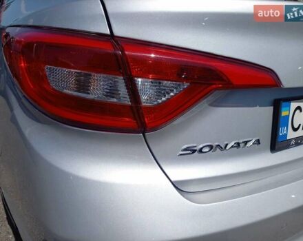 Серый Хендай Соната, объемом двигателя 2 л и пробегом 231 тыс. км за 9100 $, фото 7 на Automoto.ua