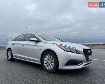 Серый Хендай Соната, объемом двигателя 2 л и пробегом 210 тыс. км за 11100 $, фото 14 на Automoto.ua