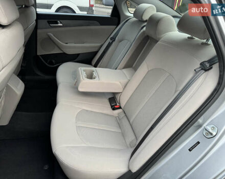 Серый Хендай Соната, объемом двигателя 2.36 л и пробегом 93 тыс. км за 9800 $, фото 22 на Automoto.ua