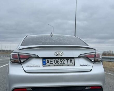 Серый Хендай Соната, объемом двигателя 2 л и пробегом 210 тыс. км за 11100 $, фото 11 на Automoto.ua