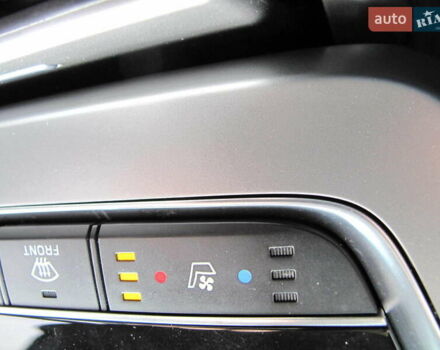 Сірий Хендай Соната, об'ємом двигуна 2 л та пробігом 265 тис. км за 10500 $, фото 68 на Automoto.ua