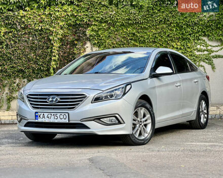 Серый Хендай Соната, объемом двигателя 2 л и пробегом 350 тыс. км за 8700 $, фото 6 на Automoto.ua