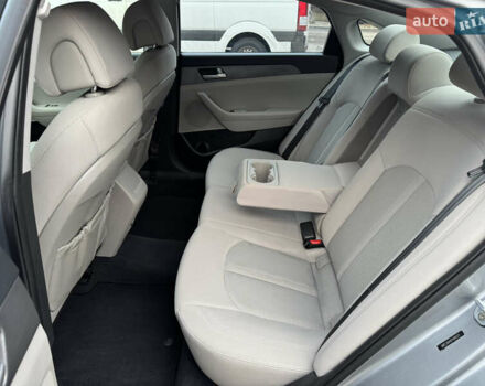 Серый Хендай Соната, объемом двигателя 2.36 л и пробегом 93 тыс. км за 9800 $, фото 21 на Automoto.ua