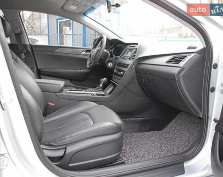 Сірий Хендай Соната, об'ємом двигуна 2 л та пробігом 265 тис. км за 10500 $, фото 38 на Automoto.ua