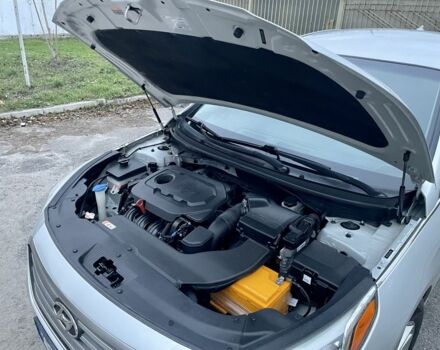 Серый Хендай Соната, объемом двигателя 2.4 л и пробегом 174 тыс. км за 266 $, фото 18 на Automoto.ua