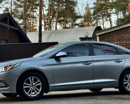 Серый Хендай Соната, объемом двигателя 2 л и пробегом 169 тыс. км за 11700 $, фото 3 на Automoto.ua