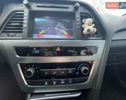 Сірий Хендай Соната, об'ємом двигуна 2 л та пробігом 250 тис. км за 12000 $, фото 11 на Automoto.ua