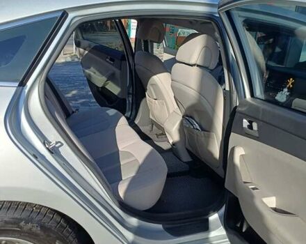 Серый Хендай Соната, объемом двигателя 2.36 л и пробегом 203 тыс. км за 13349 $, фото 23 на Automoto.ua