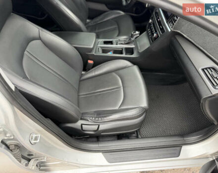 Серый Хендай Соната, объемом двигателя 2 л и пробегом 290 тыс. км за 12000 $, фото 10 на Automoto.ua