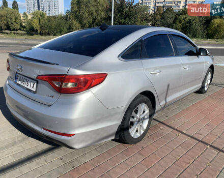 Серый Хендай Соната, объемом двигателя 2 л и пробегом 150 тыс. км за 9800 $, фото 8 на Automoto.ua