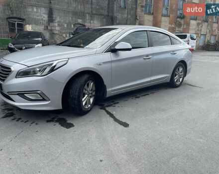 Сірий Хендай Соната, об'ємом двигуна 2 л та пробігом 380 тис. км за 9200 $, фото 17 на Automoto.ua
