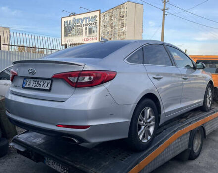 Сірий Хендай Соната, об'ємом двигуна 2.36 л та пробігом 97 тис. км за 3700 $, фото 2 на Automoto.ua