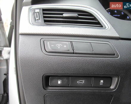 Сірий Хендай Соната, об'ємом двигуна 2 л та пробігом 265 тис. км за 10500 $, фото 51 на Automoto.ua