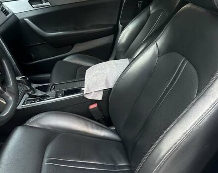 Серый Хендай Соната, объемом двигателя 2 л и пробегом 381 тыс. км за 8300 $, фото 21 на Automoto.ua