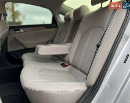 Хендай Соната 2016 в Одессе на Automoto.ua Серый Хендай Соната, объемом двигателя 2.36 л и пробегом 187 тыс. км за 10900 $, фото 25 на Automoto.ua