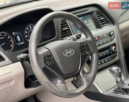 Хендай Соната 2016 в Одессе на Automoto.ua Серый Хендай Соната, объемом двигателя 2.36 л и пробегом 187 тыс. км за 10900 $, фото 17 на Automoto.ua
