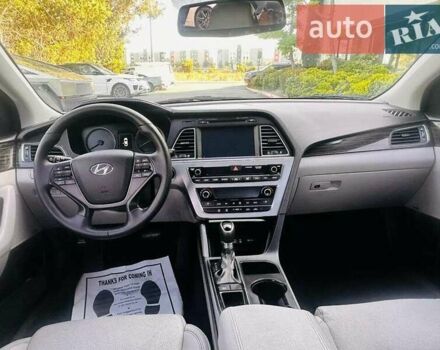 Хендай Соната 2016 в Львове на Automoto.ua Серый Хендай Соната, объемом двигателя 2.36 л и пробегом 146 тыс. км за 3000 $, фото 9 на Automoto.ua