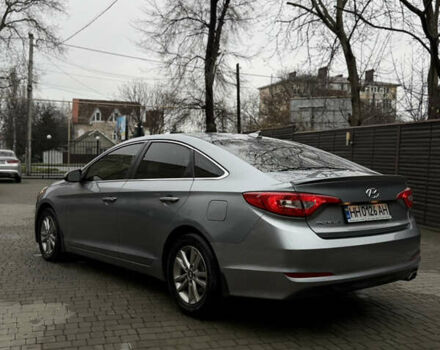 Сірий Хендай Соната, об'ємом двигуна 2.36 л та пробігом 100 тис. км за 8900 $, фото 3 на Automoto.ua