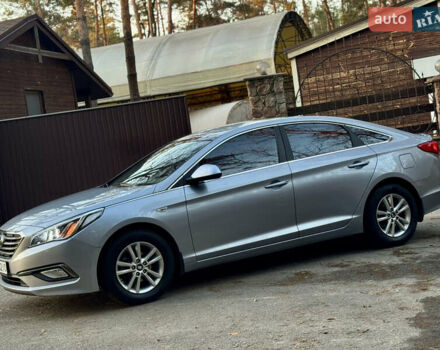 Серый Хендай Соната, объемом двигателя 2 л и пробегом 169 тыс. км за 11700 $, фото 2 на Automoto.ua