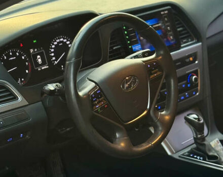 Серый Хендай Соната, объемом двигателя 2 л и пробегом 169 тыс. км за 11700 $, фото 11 на Automoto.ua