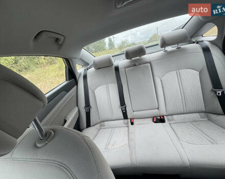 Серый Хендай Соната, объемом двигателя 2 л и пробегом 125 тыс. км за 11500 $, фото 8 на Automoto.ua