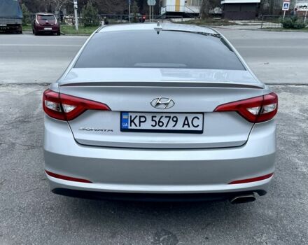 Серый Хендай Соната, объемом двигателя 2.4 л и пробегом 174 тыс. км за 266 $, фото 5 на Automoto.ua