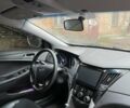 Сірий Хендай Соната, об'ємом двигуна 2 л та пробігом 305 тис. км за 12300 $, фото 4 на Automoto.ua