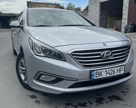 Сірий Хендай Соната, об'ємом двигуна 2 л та пробігом 380 тис. км за 9200 $, фото 18 на Automoto.ua