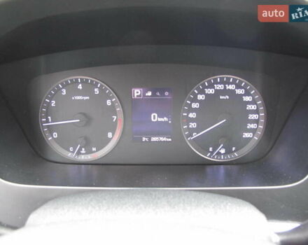 Сірий Хендай Соната, об'ємом двигуна 2 л та пробігом 265 тис. км за 10500 $, фото 53 на Automoto.ua