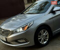 Серый Хендай Соната, объемом двигателя 2 л и пробегом 169 тыс. км за 11700 $, фото 4 на Automoto.ua