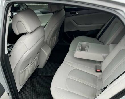 Сірий Хендай Соната, об'ємом двигуна 2.36 л та пробігом 230 тис. км за 9500 $, фото 8 на Automoto.ua