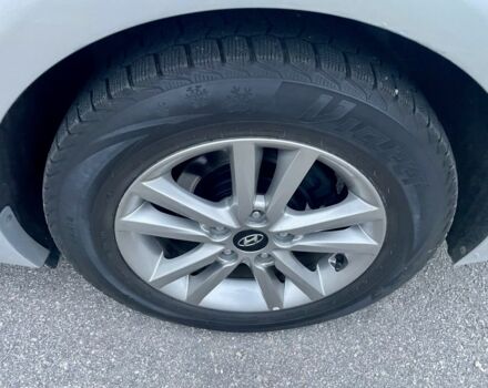 Серый Хендай Соната, объемом двигателя 2.4 л и пробегом 174 тыс. км за 266 $, фото 7 на Automoto.ua