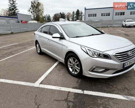 Серый Хендай Соната, объемом двигателя 2 л и пробегом 290 тыс. км за 12000 $, фото 1 на Automoto.ua