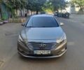 Серый Хендай Соната, объемом двигателя 2 л и пробегом 320 тыс. км за 10000 $, фото 1 на Automoto.ua