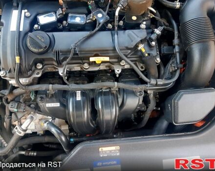 Сірий Хендай Соната, об'ємом двигуна 2 л та пробігом 177 тис. км за 13600 $, фото 9 на Automoto.ua