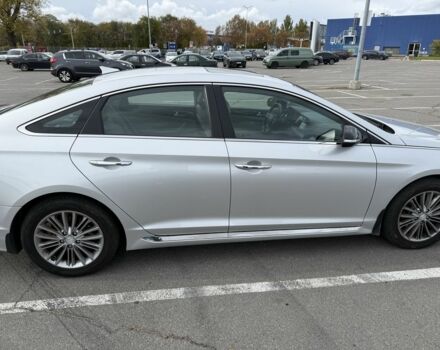 Сірий Хендай Соната, об'ємом двигуна 2.4 л та пробігом 111 тис. км за 11800 $, фото 3 на Automoto.ua