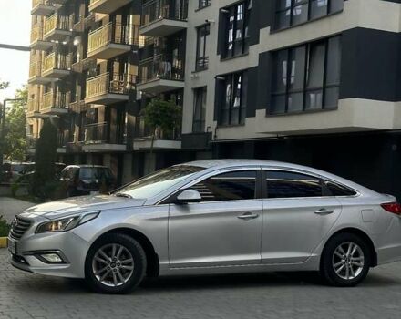 Серый Хендай Соната, объемом двигателя 2 л и пробегом 381 тыс. км за 8300 $, фото 1 на Automoto.ua